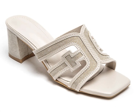 Garde-robe - Sandalen - Beige
