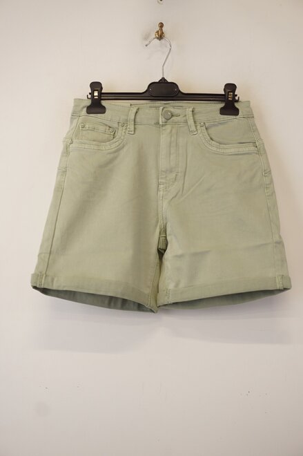 Garde-robe - Short - Groen