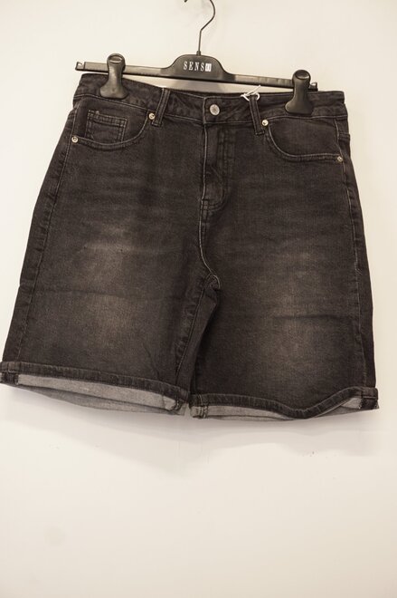 Garde-robe - Short - Zwart
