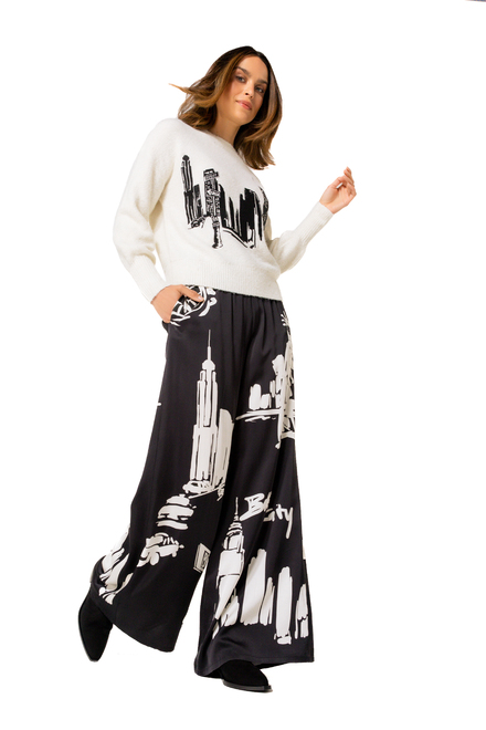 Caroline Biss - Pull - Zwart-wit