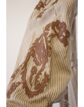 Garde-robe - Halflang Kleedje - Beige-bruin