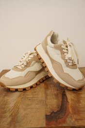 Garde-robe - Sneakers - Beige