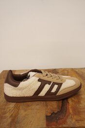 Garde-robe - Sneakers - Beige