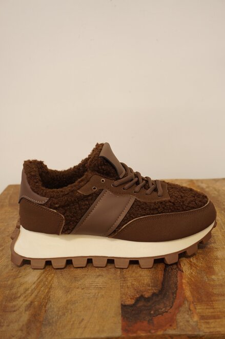 Garde-robe - Sneakers - Bruin