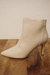 Garde-robe - Korte Laarzen - Beige