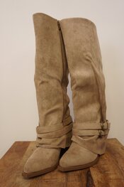 Garde-robe - Lange Laarzen - Beige