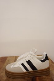 Garde-robe - Sneakers - Wit