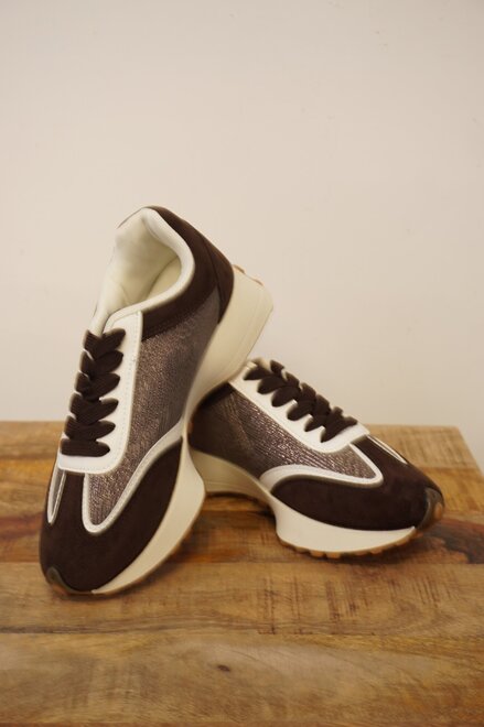 Garde-robe - Sneakers - Bruin