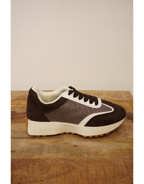 Garde-robe - Sneakers - Bruin