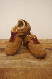Garde-robe - Sneakers - Camel
