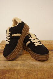 Garde-robe - Sneakers - Zwart