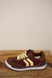 Garde-robe - Sneakers - Bruin