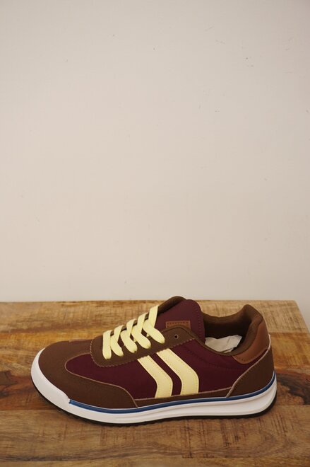 Garde-robe - Sneakers - Bruin