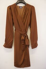 Garde-robe - Halflang Kleedje - Camel