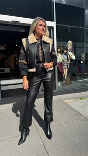 Look 1