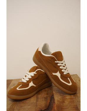 Garde-robe - Sneakers - Camel