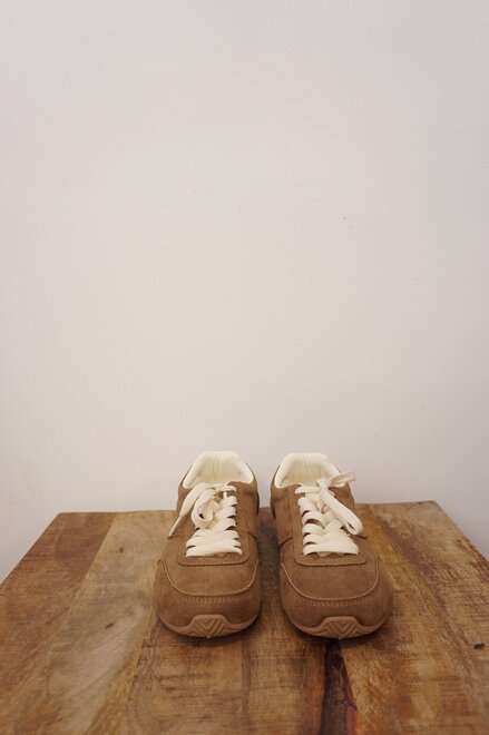 Garde-robe - Sneakers - Camel