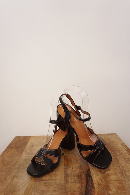 Garde-robe - Pumps - Zwart