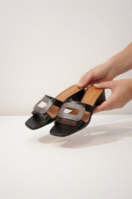 Garde-robe - Sandalen - Zwart