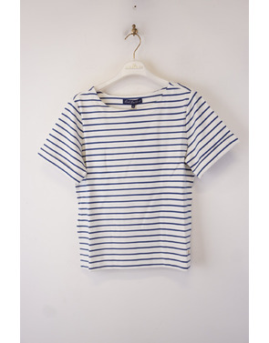 Red Button - Top - Jeans