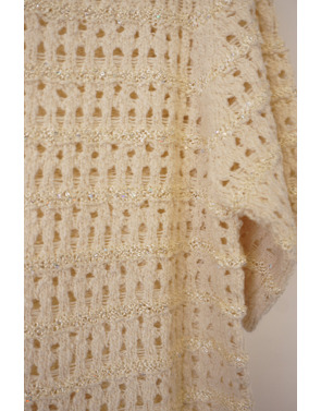 Red Button - Pull - Ecru