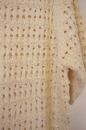 Red Button - Pull - Ecru