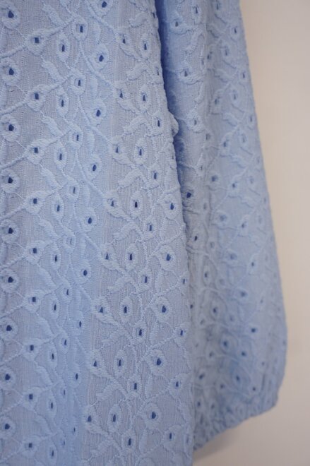 Red Button - Top - Lichtblauw