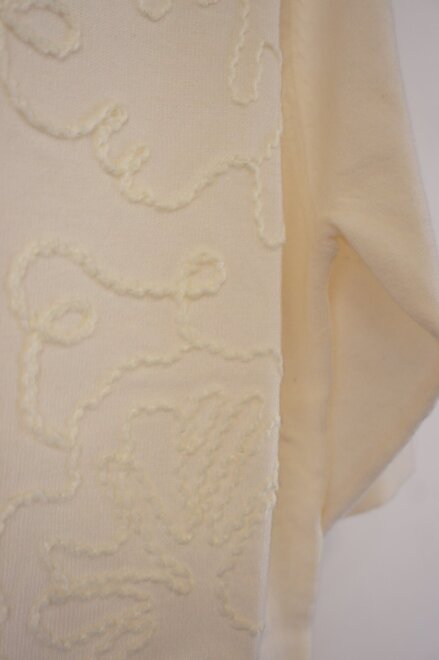 Red Button - Pull - Ecru