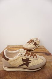 Garde-robe - Sneakers - Bruin