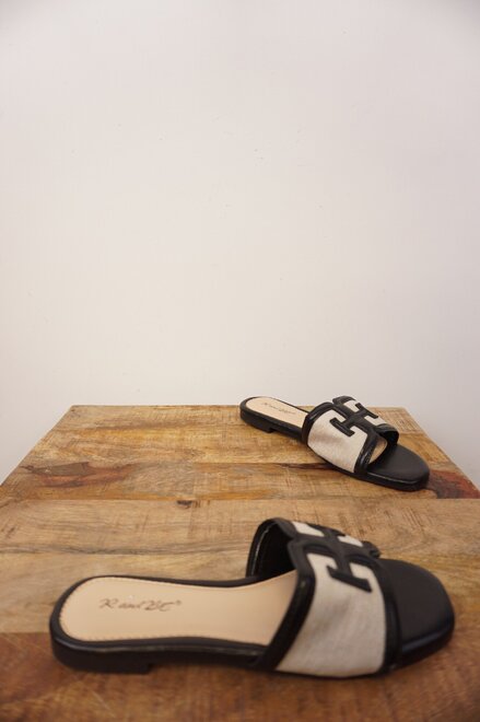 Garde-robe - Sandalen - Zwart