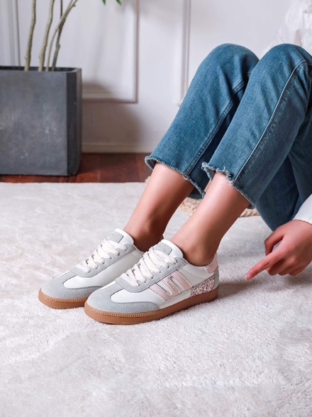 Garde-robe - Sneakers - Grijs