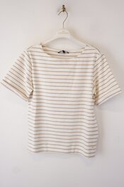 Red Button - Top - Beige