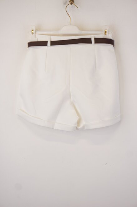 Garde-robe - Short - Wit