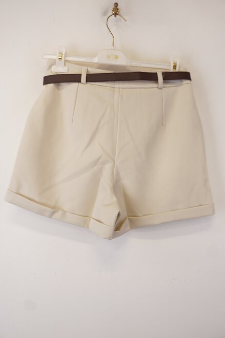 Garde-robe - Short - Beige