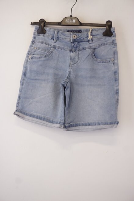 Red Button - Short - Jeans