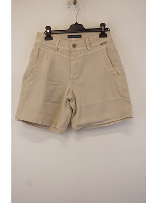 Red Button - Short - Beige