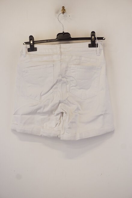 Garde-robe - Short - Wit