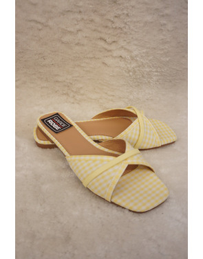 Garde-robe - Sandalen - Geel