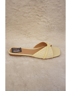 Garde-robe - Sandalen - Geel