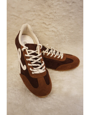 Garde-robe - Sneakers - Bruin