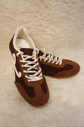 Garde-robe - Sneakers - Bruin