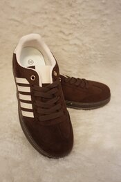 Garde-robe - Sneakers - Bruin