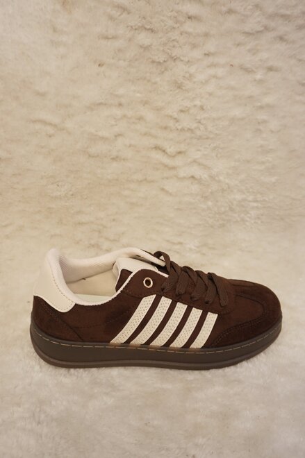 Garde-robe - Sneakers - Bruin