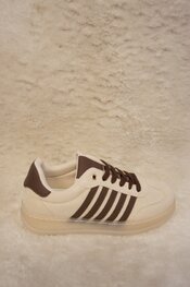 Garde-robe - Sneakers - Beige