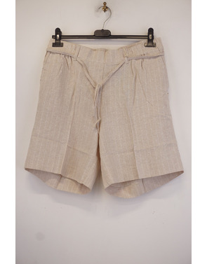 Red Button - Short - Beige