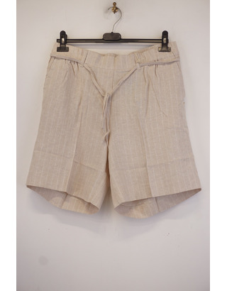 Red Button - Short - Beige