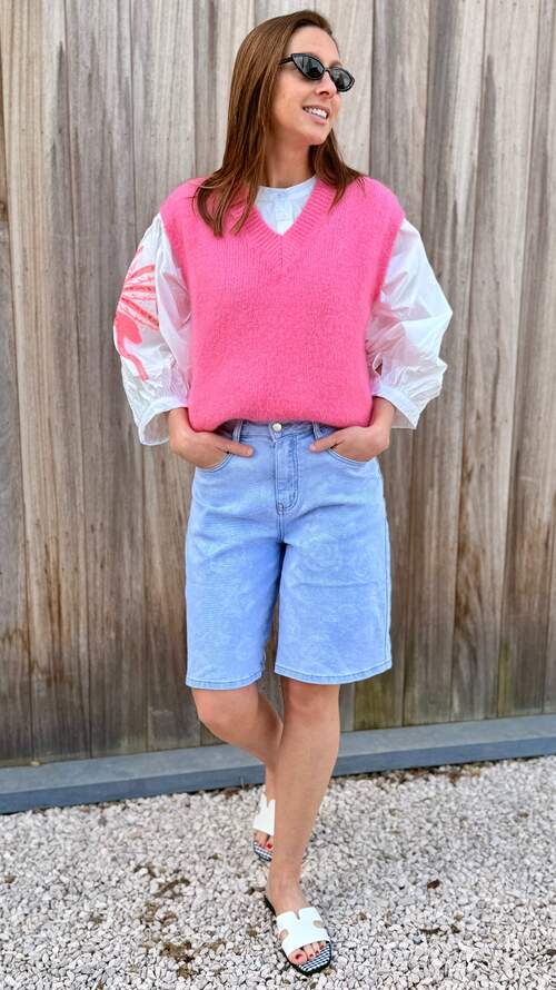 Butterfly Denim Shorts & Detailed Fuchsia Blouse