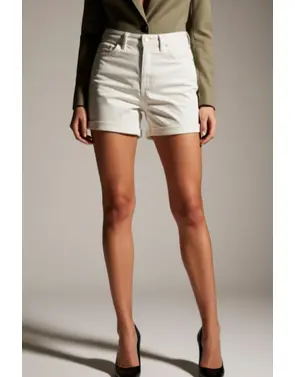 Garde-robe - Short - Ecru