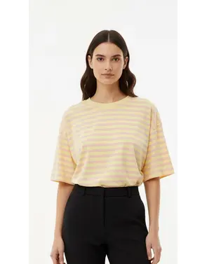 Garde-robe - T-shirt - Geel