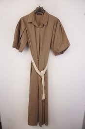 Garde-robe - Lang kleed - Camel